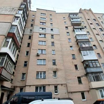 Степана Бандери вул., 49