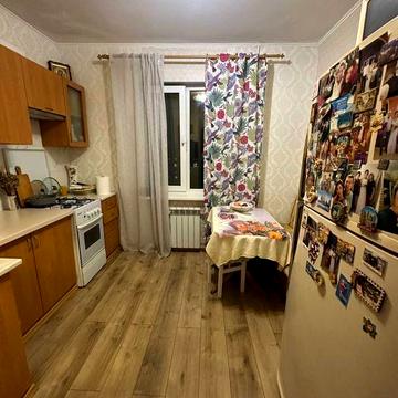 Продам 1-но комгатную на Добровольского