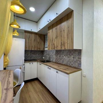 Продам 3-х комнатную квартиру  в центре