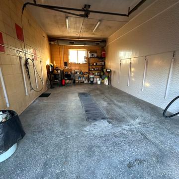 Львівське шосе, 1