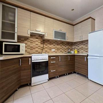 2-кім.кв. вул. Довженка, новобудова