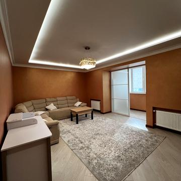 Зоряна вул., 6