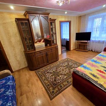 Здам простору, доглянуту 3-кімнатну квартиру на довготривалий термін!