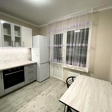 Бориса Гмирі вул., 16