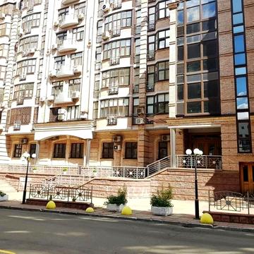 Паторжинського вул., 14