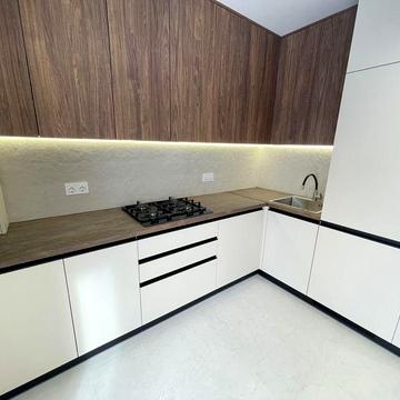 1 кімнатна з кухнею-студією, вул. В. Великого