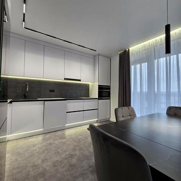 Юліана Пелеша вул., 1