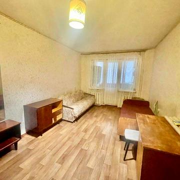 1-кімнатна . Центр міста. "Хуторок".