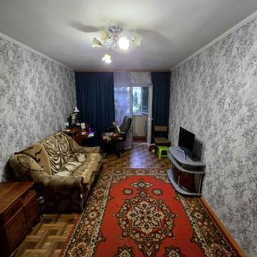 Вячеслава Чорновола вул., 5