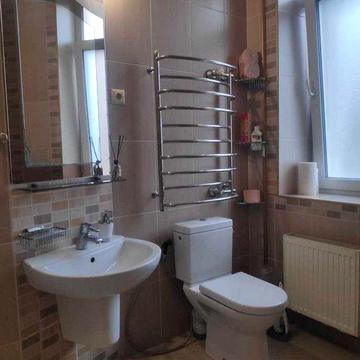 Оренда 3 к. квартири у центрі міста, постійно є електропостачання