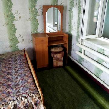 Домик из двух комнат и коридорчика