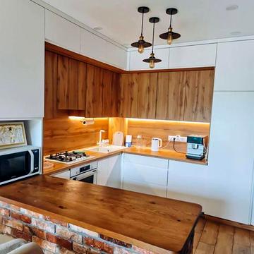 Продаж 2-кімнатної квартири в ЖК «Делюкс», вул. Соборна, 60 м²