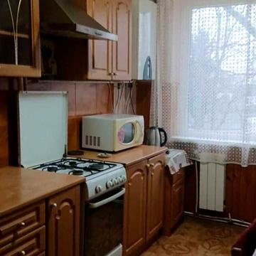 Вячеслава Чорновола вул., 35