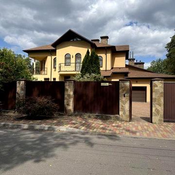 Оренда сучасного будинку