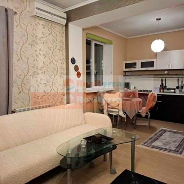 Продаж 3кім, сталінка, 20 хв пішки м.Чернігівська, Каденюка 8А