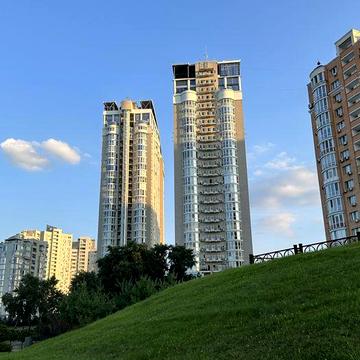 Оболоньска Набережна в ЖК «Парус»