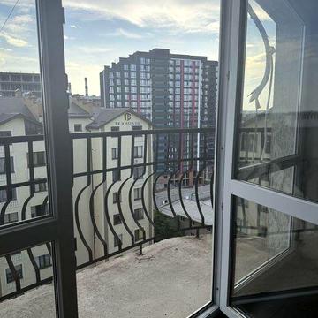 3-к, Незалежності вул., 146, Майзлі