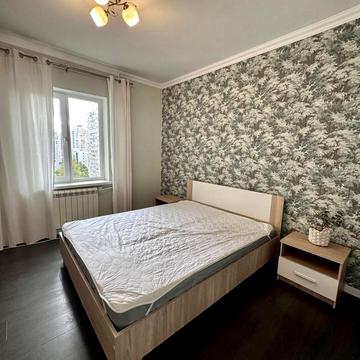 Ревуцького вул., 44
