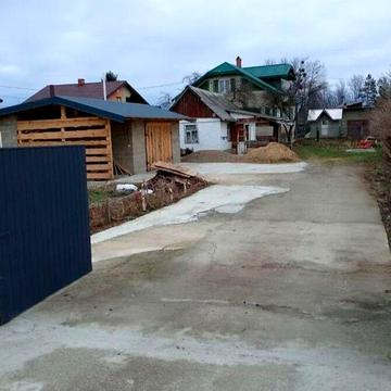 Продам ділянку з старим будинком