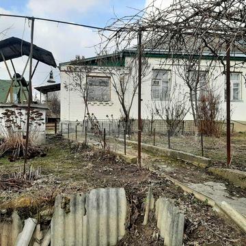 Продаж будинку.Привптизована від власника.Половина будинку