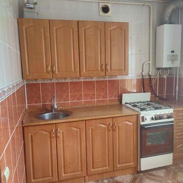 Продам 2-кімнатну квартиру, район  поліклініки