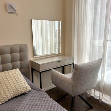 Олександра Олеся вул., 8/17