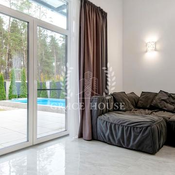 Лісова вул.