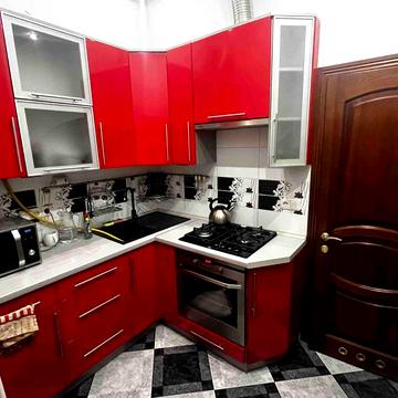 Оренда 2 кімнатної квартири вул Франка ( центр )