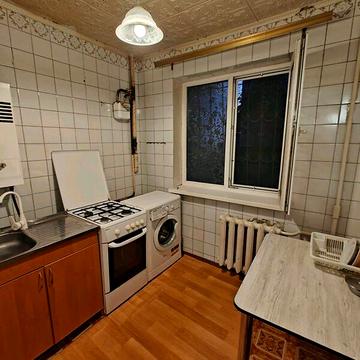 Довгострокова оренда 2к Квартира Калнишевського Петра вулиця