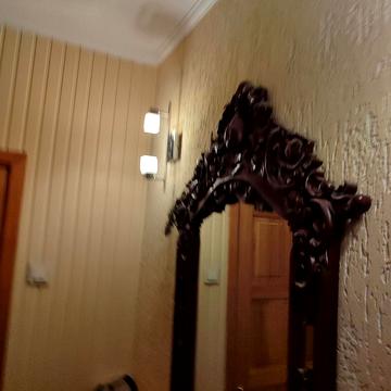 Метро "Одеська",  трьох кімнатна, 3 x  кімнатна, 71 м.кв., Одесська, Н ЖК Комунальна  та  приватна власність