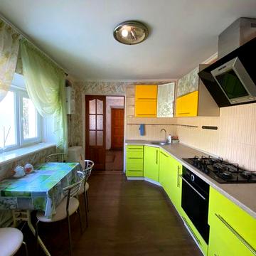 Здам великий будинок Арнаутова