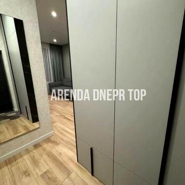 Сдам 2 ком квартиру ЖК О. Гончара 40. Нагорка. Паркинг низкий этаж