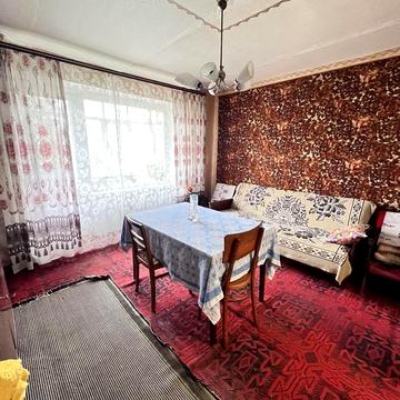 Продам 2 кім квартиру у селищі Новому