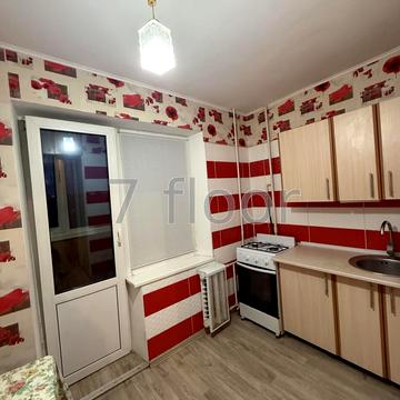 Деміївська вул., 35