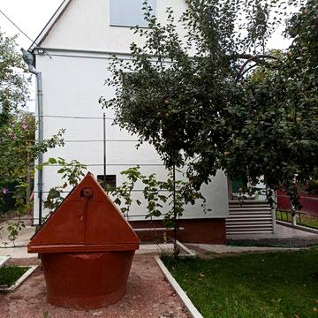 Продаж   будинку ( з укриттям )