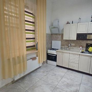 Жаботинського вул. (Пролетарская улица), 25