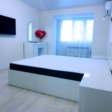 Академіка Корольова вул., 31