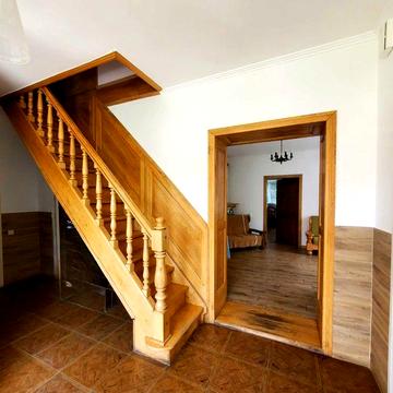 Здам 5 кімнатний будинок Львівщина Хирів