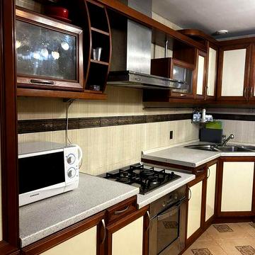 Сдам дом 3 к 100 м посудомоечная машина, Киевский район ,авто во дворе