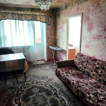 продам 3 к\к 56 м,4\5 цегла,Старий Центр,вид на річку,частковий ремонт