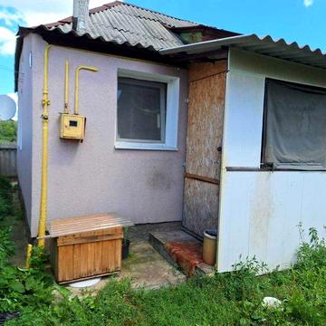 2-кімн. квартира в  приватному будинку зі зручностями.  м.Зміїв