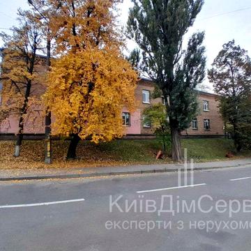 довгострокова оренда сталінка з індивідуальним опаленням Перемоги 4