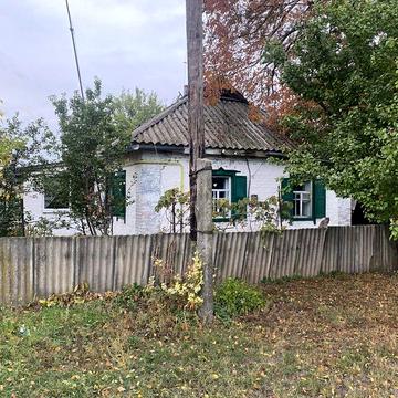 Будинок, асфальт, газ, інтернет