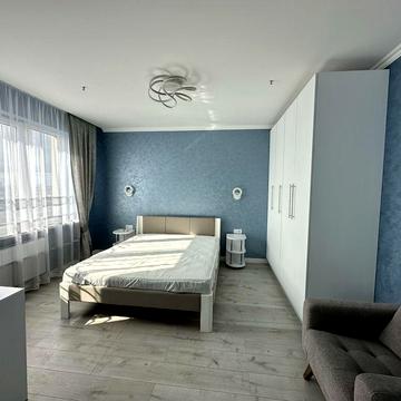 Літературна, 10