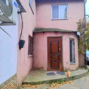 Продам 4к квартиру (фактично власний будинок) у Пересипському районі!