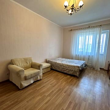 Григорія Сковороди вул., 1