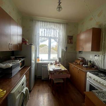 Продаж 2-х кім. квартири в м. Малині в р-ні фабрики