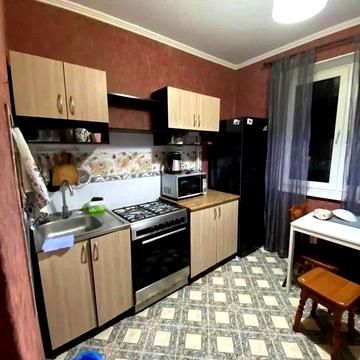 Здам, двокімнатну квартиру по проспекту Червоної Калини, 74