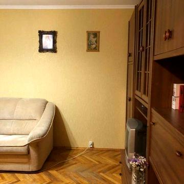 Деснянський. Милославська 3 ВІЛЬНА