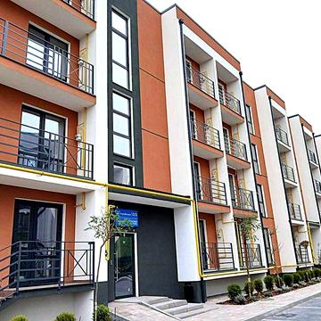 Велика та простора двокімнатна квартира в Гостомелі!